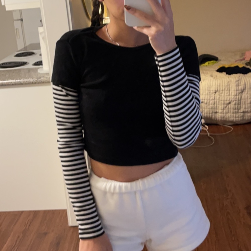 Brandy Melville black and white long sleeve
